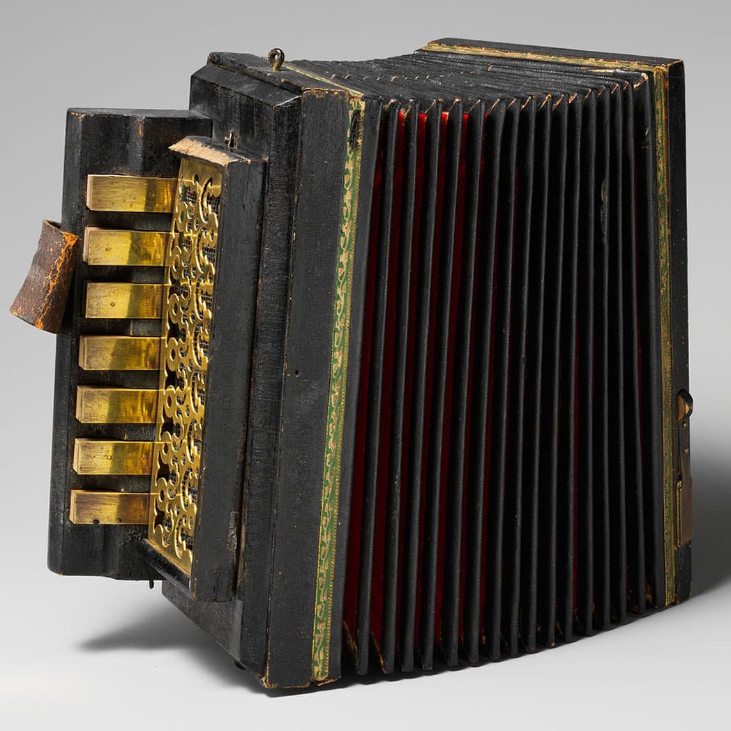 Accordion, 1870 - 80, Russia, Metropolitan Museum of Art collection